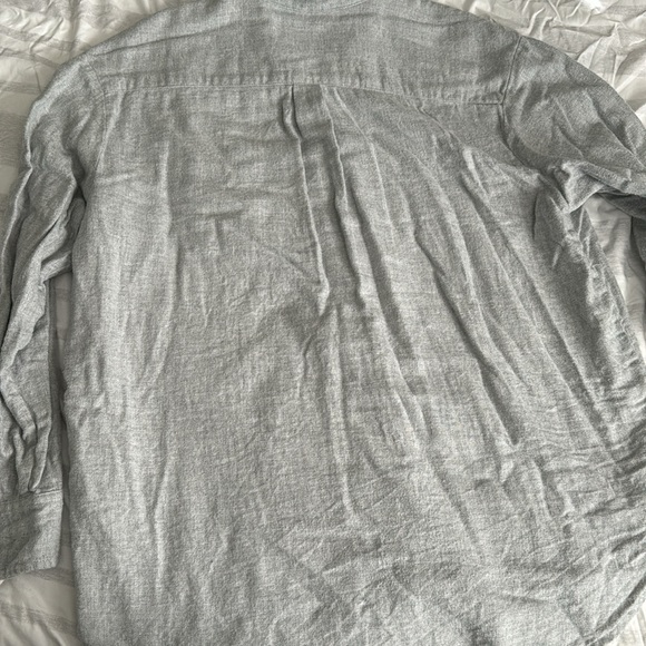 Gap Women’s Light Gray Button Down Shirt - Medium - Picture 5 of 7